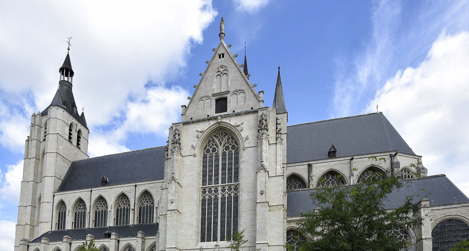 Onze-Lieve-Vrouw-over-de-Dijlekerk in Mechelen